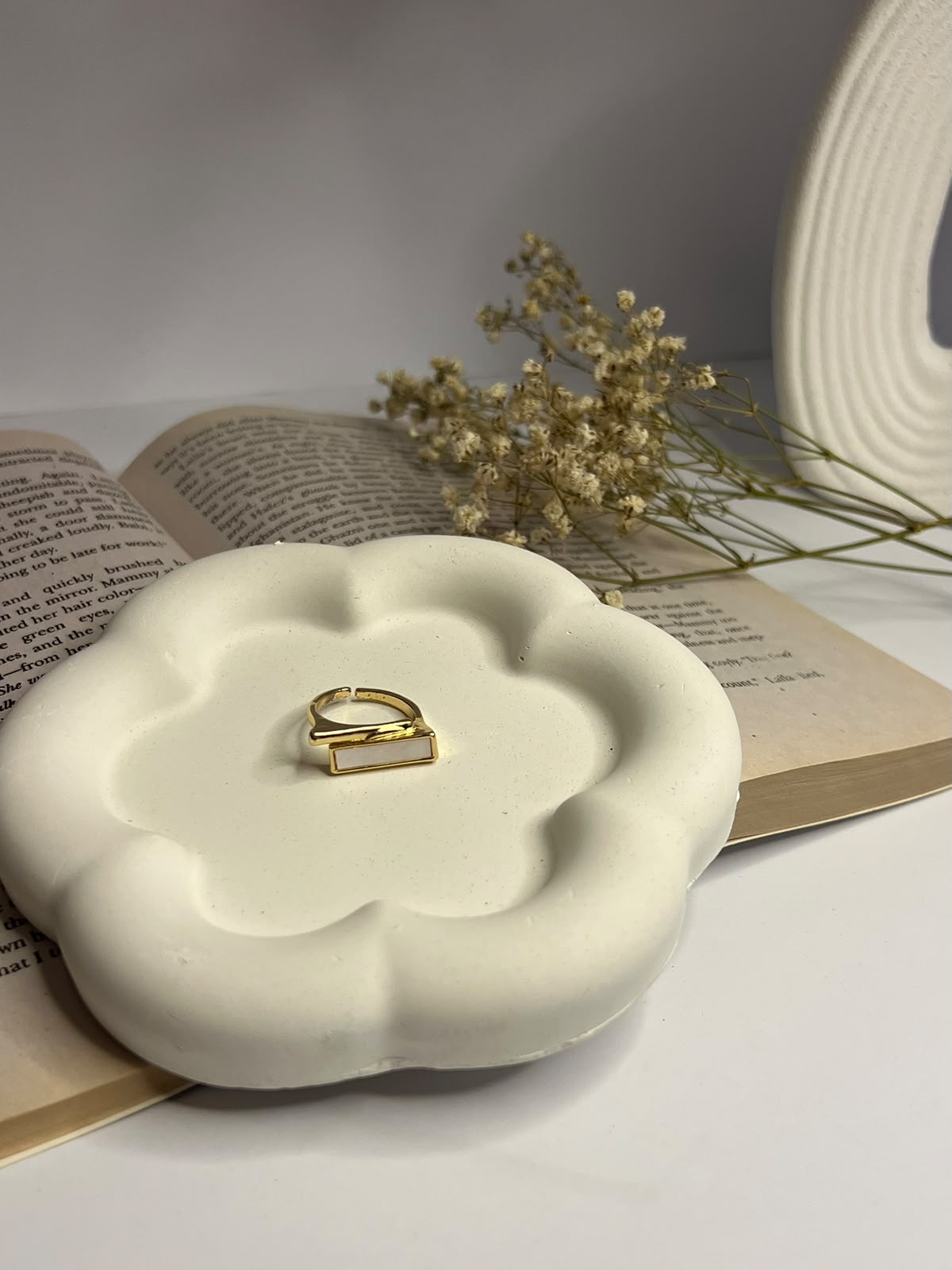Bar Ring (Adjustable)