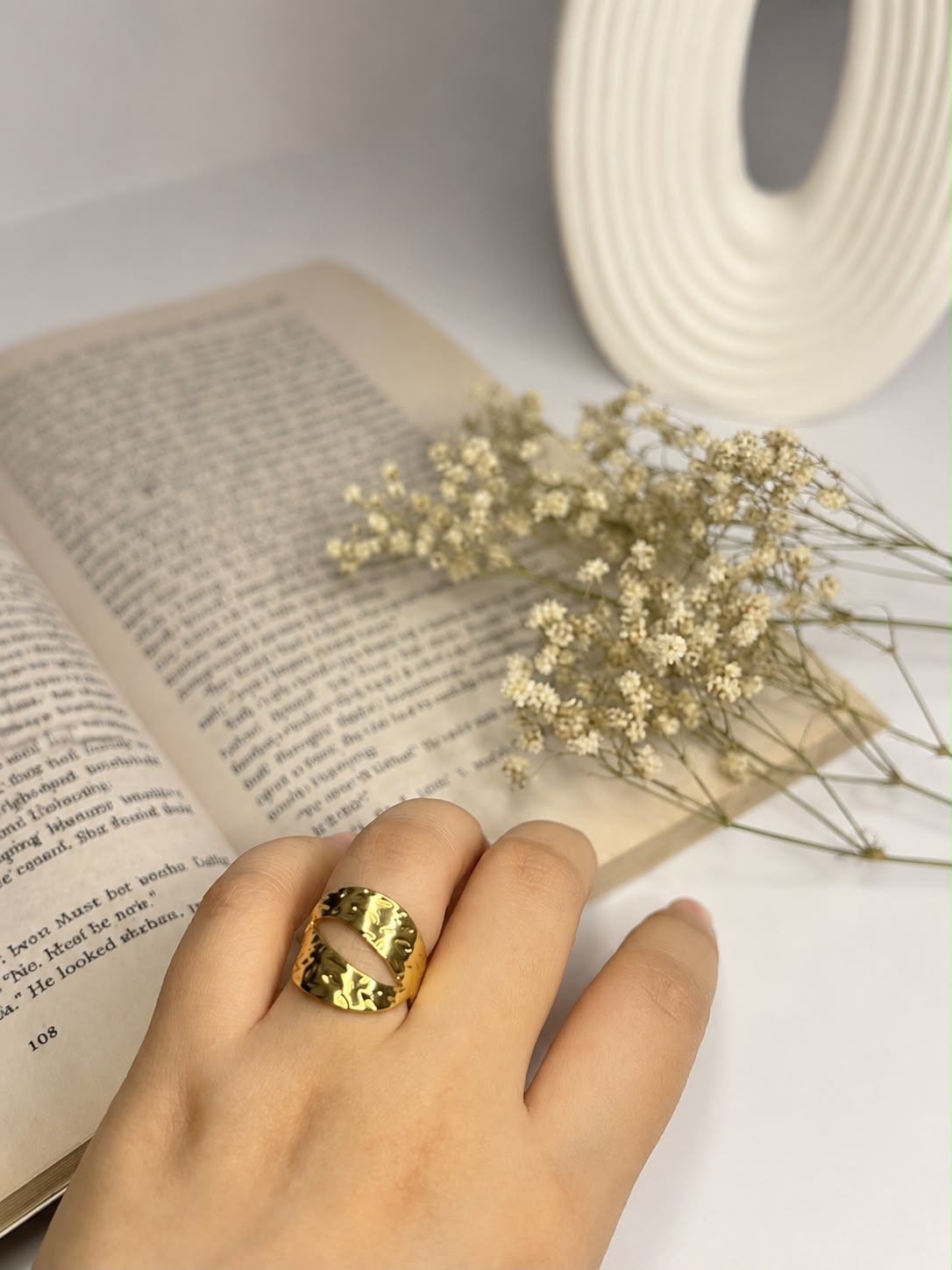 Loop (Adjustable Ring)