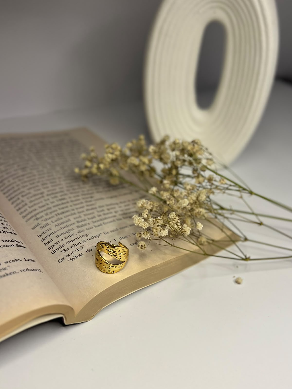 Regal (Adjustable Ring)